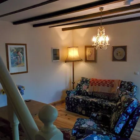 펜션 Stable Conversion In Idyllic Rural Location, Close To The Coast Le Mesnil-Amand