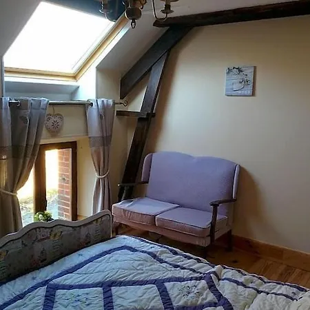 Stable Conversion In Idyllic Rural Location, Close To The Coast 펜션 *